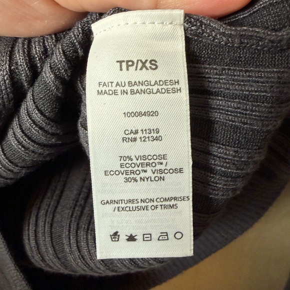 Garage Mockneck Bodycon Ribbed Sweater Women’s Size Small - Picture 4 of 6